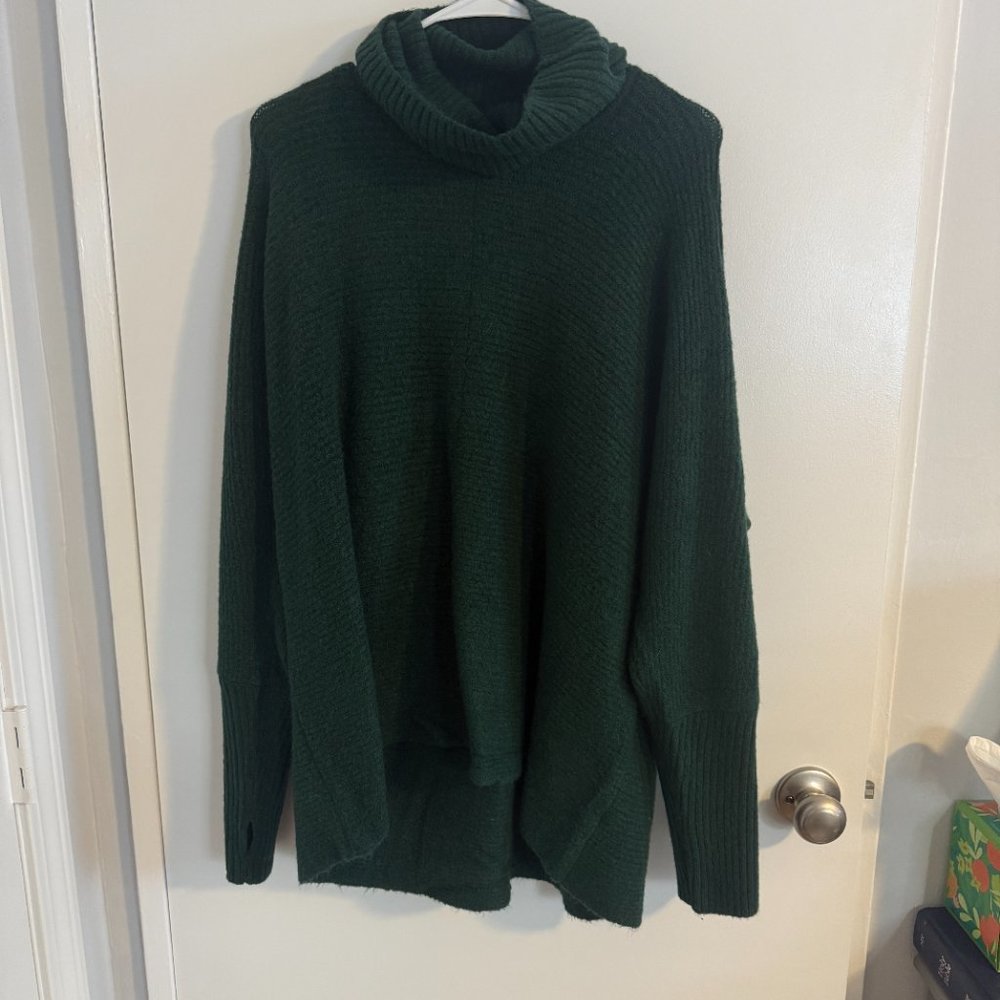 CeCe Green Turtleneck Sweater - NWOT - Picture 2 of 5